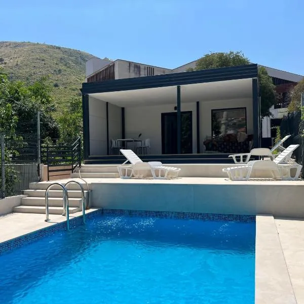 Ema, hotel in Mostar