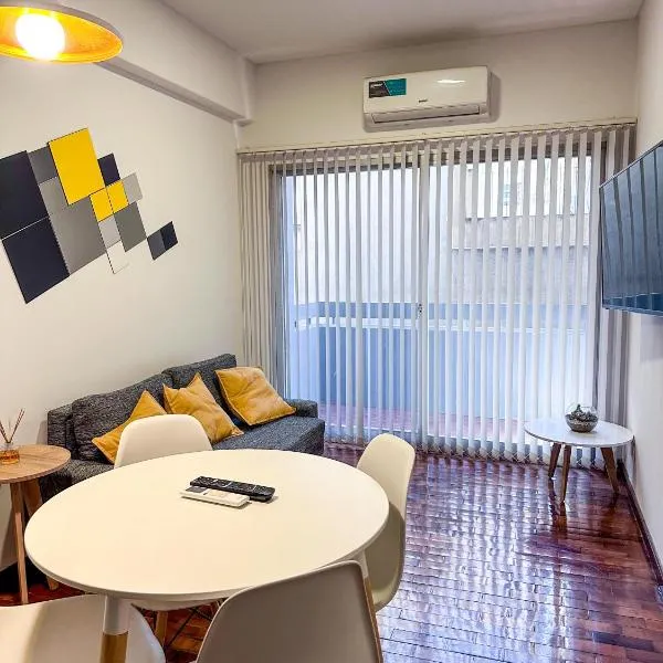 DEPARTAMENTO PEATONAL SARMIENTO PLENO CENTRO MENDOZA 3-4 Personas, Con Cochera GRATIS !, מלון במנדוסה