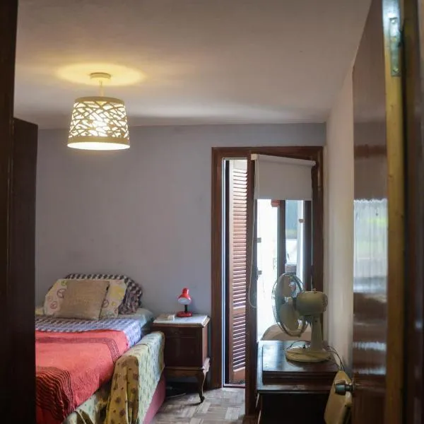 Habitación "Norte" con baño privado al fondo - 3B, hotel v destinaci Salto