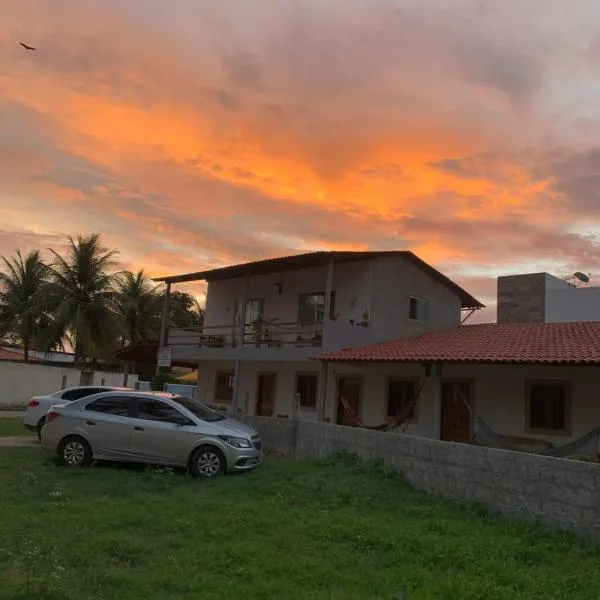 Suites noach beach, hotel in Paripueira