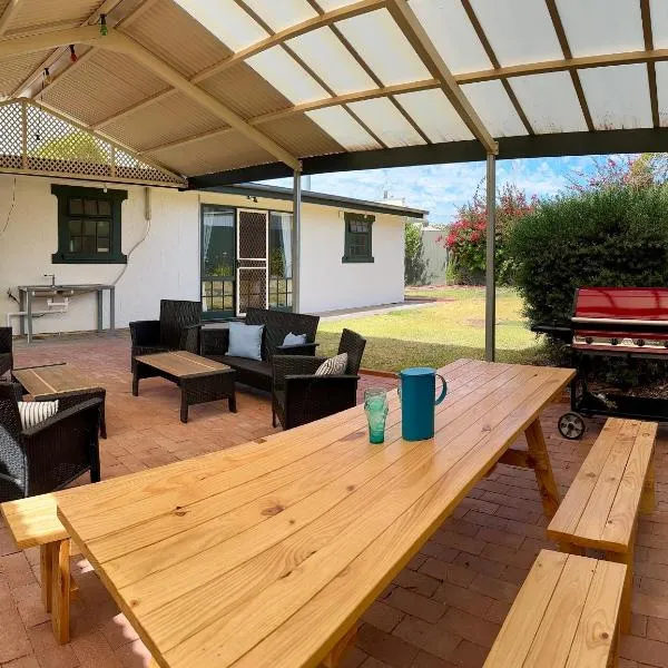 Wild Hearts Cottage, hotel v destinaci Wallaroo
