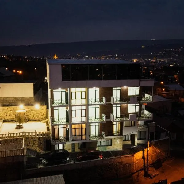 Panorama Hills Apart-Hotel, hótel í Tbilisi City