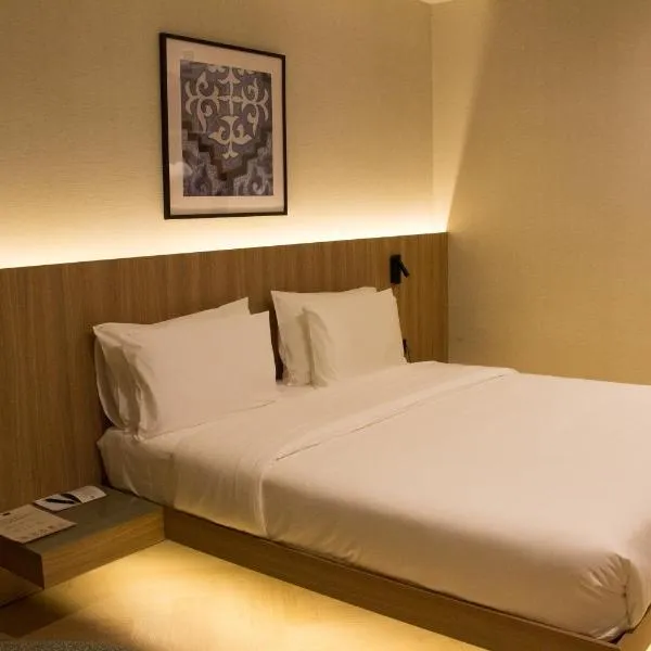 Resident Hotel Abay, hotel in Almaty