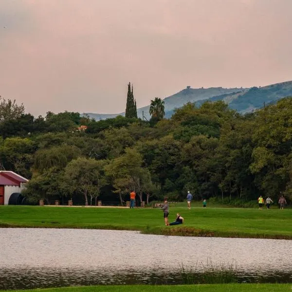 Valley of the Rainbow Fly Fishing Estate, hotel v destinaci Dullstroom