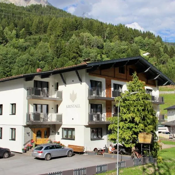 Pension Kristall, Hotel in Flirsch