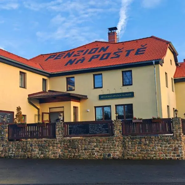 Restaurace Penzion Na Poště, hotel v destinaci Strašice