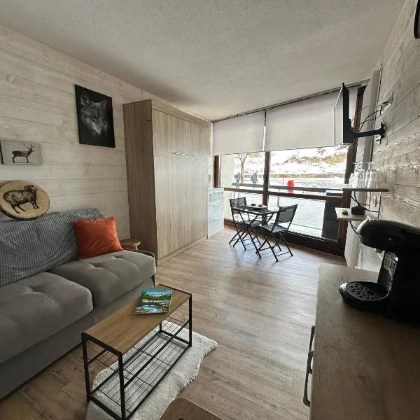 Studio paisible au pied des pistes, hotel v destinaci Villard-de-Lans