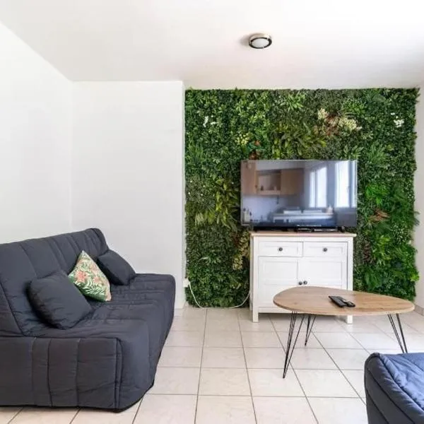 Geneva Green Studio, hotel in Gaillard