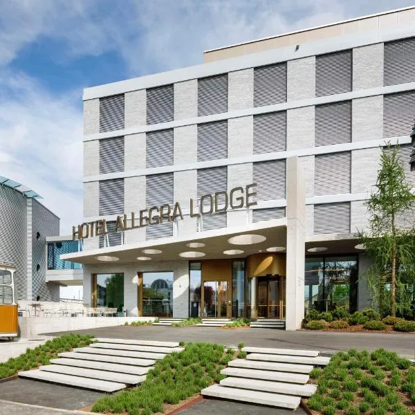 Hotel Allegra Lodge、クローテンのホテル