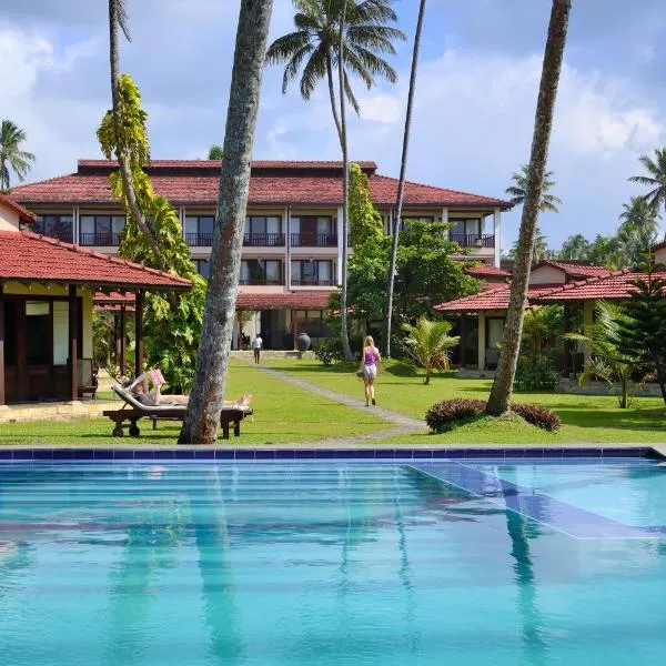 Weligama Bay Resort โรงแรมในDenipitiya