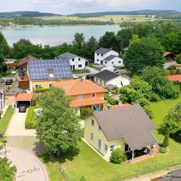 Haus am See Ferienhaus 4, khách sạn ở Wackersdorf