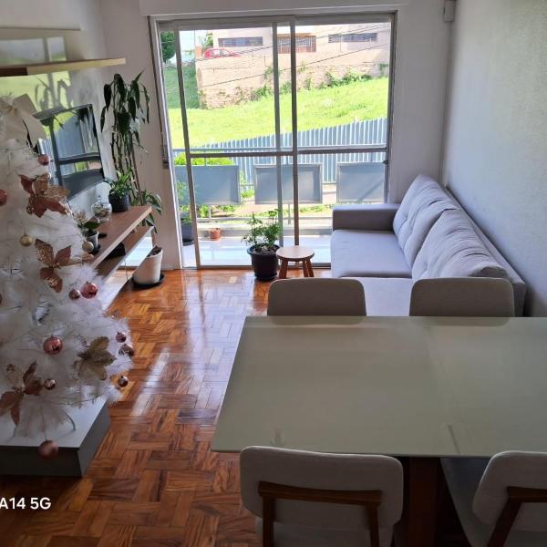 Apto bem localizado e tranquilo no centro