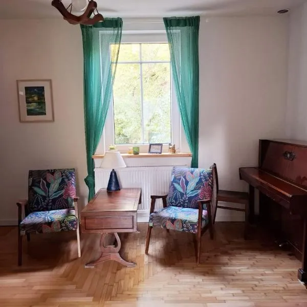 Augustówka - letnisko na Wrzosowiskach, hotel v destinaci Mostówka