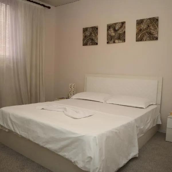 Birds Nest, hotel v destinaci Tirana
