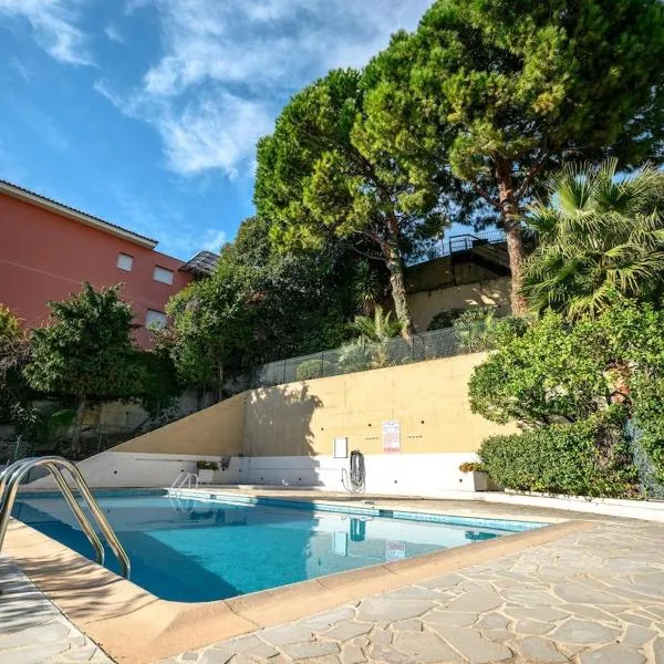 LE CAP SUD Résidence Calme avec Piscine - Proche Plage - Wifi - Garavan, hôtel à Menton