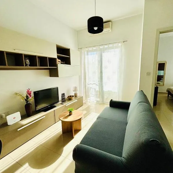 Sea side beautiful One bedroom apartment, hotel v destinaci St Julian's