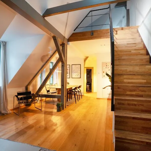 Design Studio in Hinterhof-Remise, hotel em Leipzig