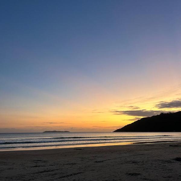 Quarto aconchegante privativo a 150m da praia - Foto 5