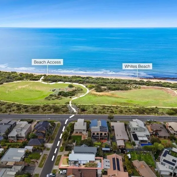 Ocean Breeze - Retreat in Torquay Sleeps 11, hotel v destinaci Torquay