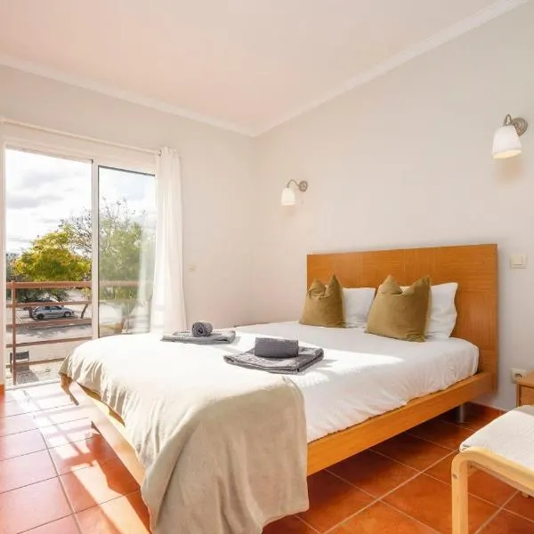 Cabanas Beach Apartment โรงแรมในกาบานัส เด ตาวีรา