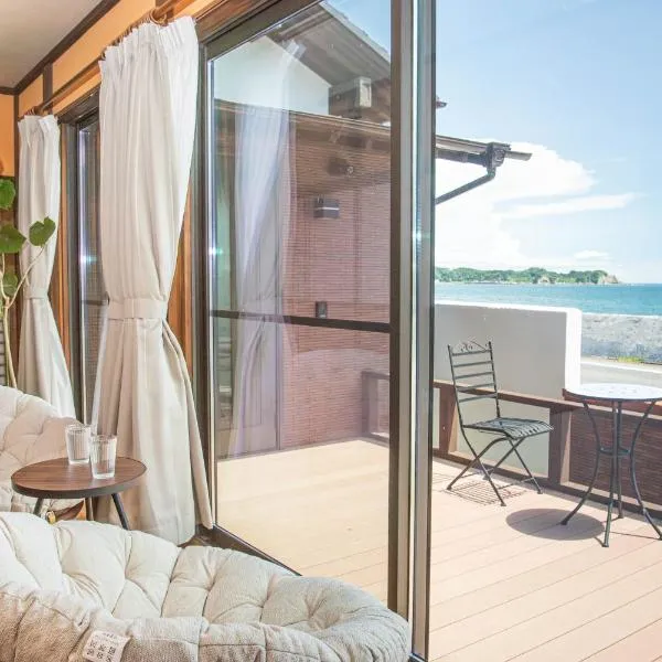 Ocean Front Villa Katsuura やどかり, hotel v destinaci Kawazu