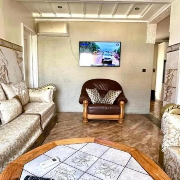 Hola bonjour salut nador، فندق في الناظور