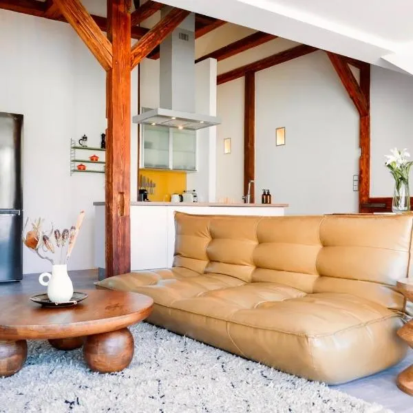 Helles Design-Loft im Zentrum mit Schlossbergblick – hotel w Grazu