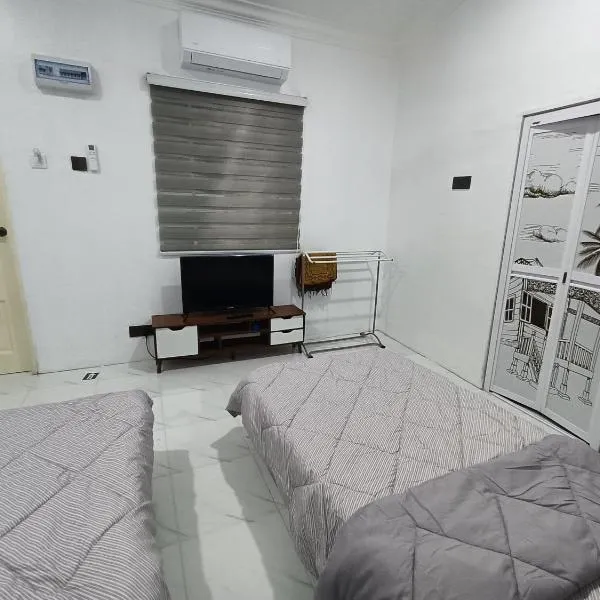 Teratak Adamia Roomstay 04, ξενοδοχείο σε Dungun