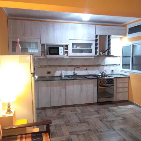 Alojamiento EL DESCANSO, hotel in Olavarría