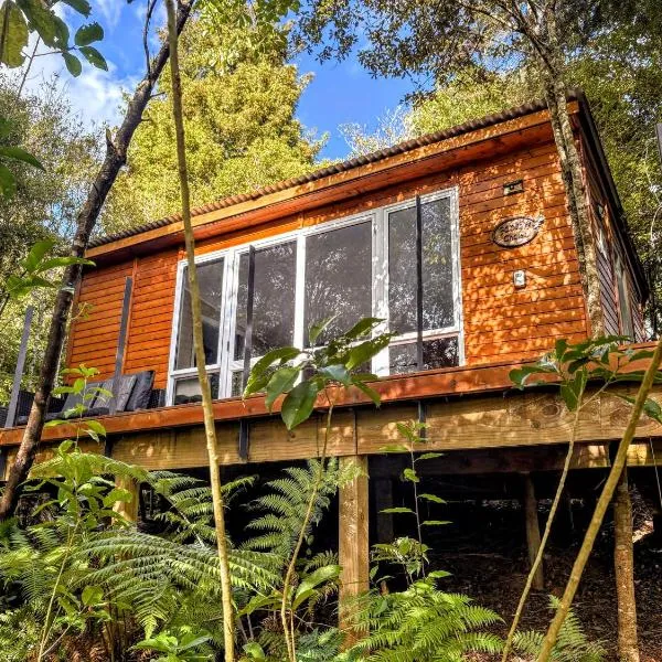 Fantail Bush Chalet, hotel v destinaci Parakakau