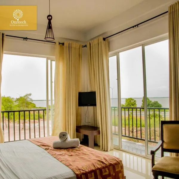 Hotel Onreech, khách sạn ở Katunayaka