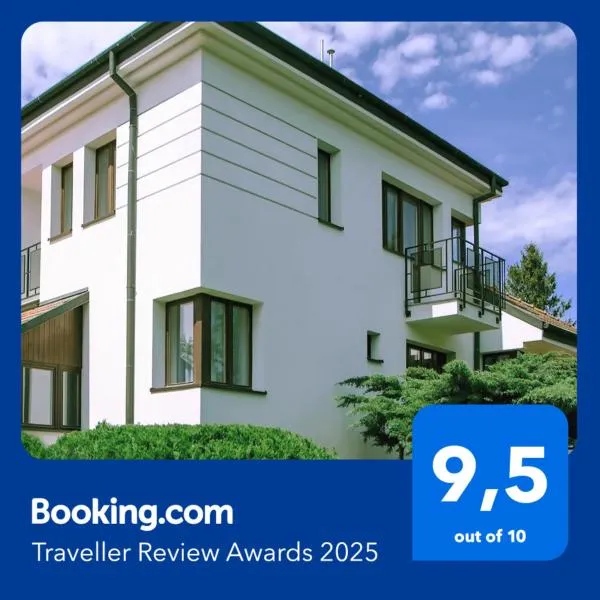 Apart Hostel S8, hotel in Blizne Jasińskiego
