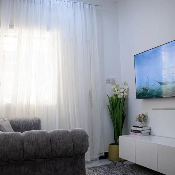 Luxe cozy home, hotel in Dar es Salaam
