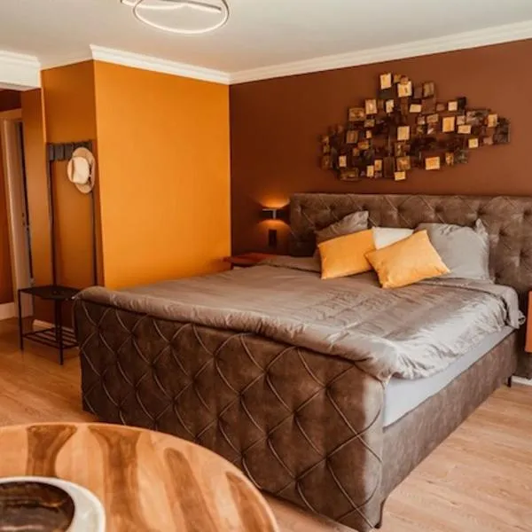 mi casa naranja, hotel v destinaci Lommel