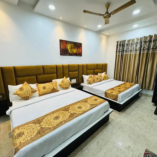 Yuvraj Residency - 1 minute walking from Golden Temple, hotel i Amritsar