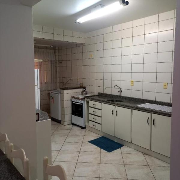 Apartamento bem arejado de 2 quartos - Foto 4