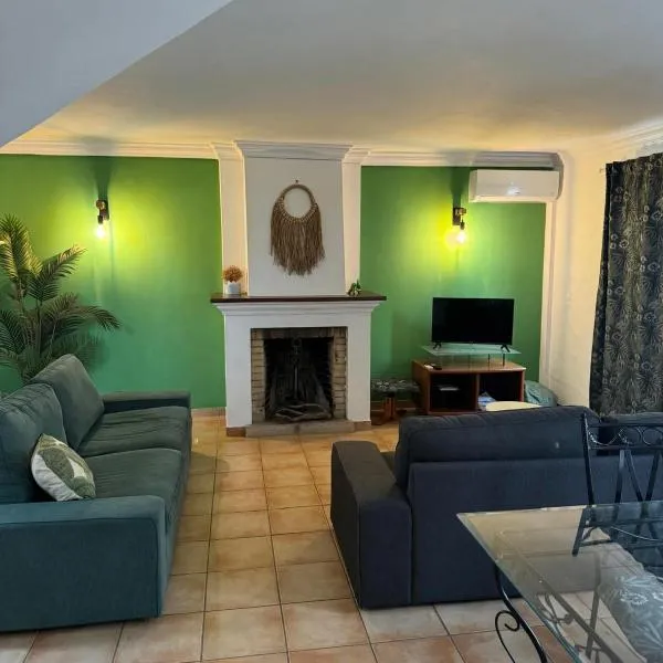 Casa Estrelinha Vilamoura, hotel i Quarteira