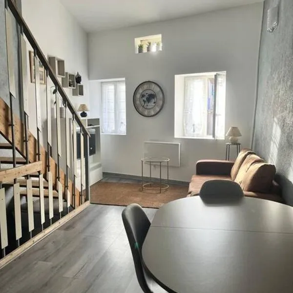 Charmante maison Drômoise, hotel a Pierrelatte