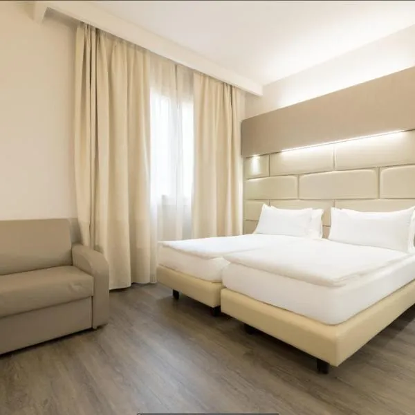 Just Hotel Saronno, hotel Saronnóban