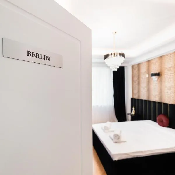 Bucharest Studios Berlin Room, hotel v Bukurešti