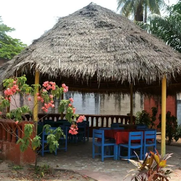 Phimex Tours Lodge, hotel in Porto-Novo