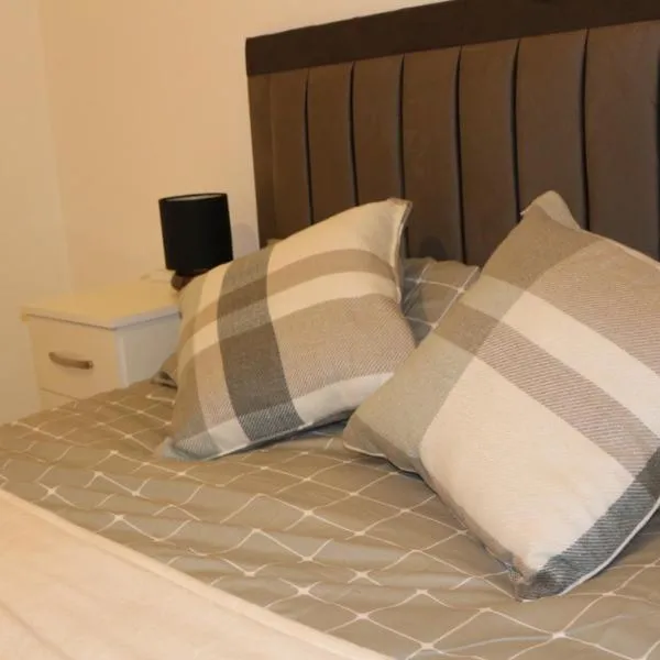 Charming 2bed House in CV2 area, hotel in Wyken