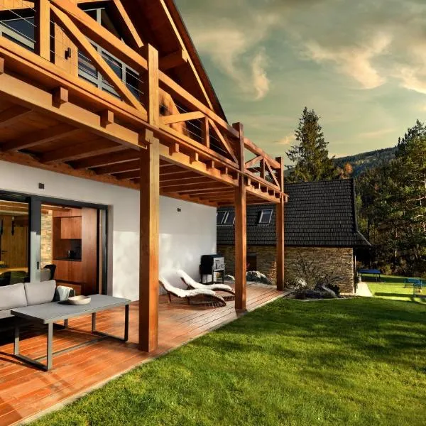 Chalet Oasis - Luxury Retreat at Chalets Kvačianska Dolina, hotel v Zuberci