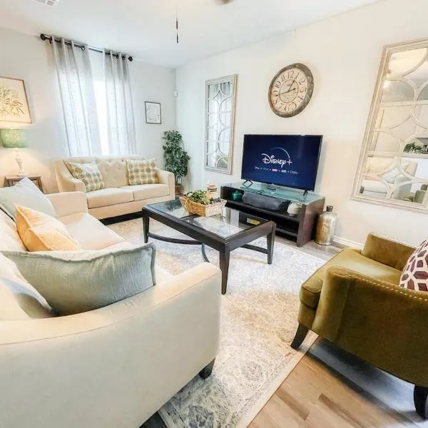 Family Cottage Cozy Family Gem near SeaWorld Lackland, viešbutis mieste San Antonijus