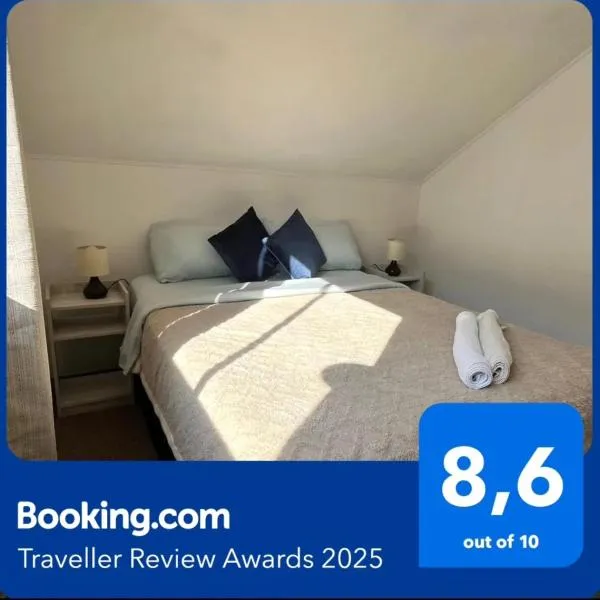 Agape Bed & Breakfast Airport, hotel in Santiago