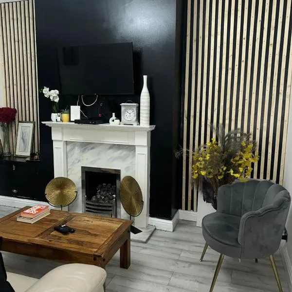 Charming Victorian Retreat 4BR House in Central Manchester、マンチェスターのホテル