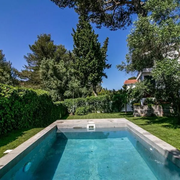 Cascais Villa - private pool, Hotel in Cascais