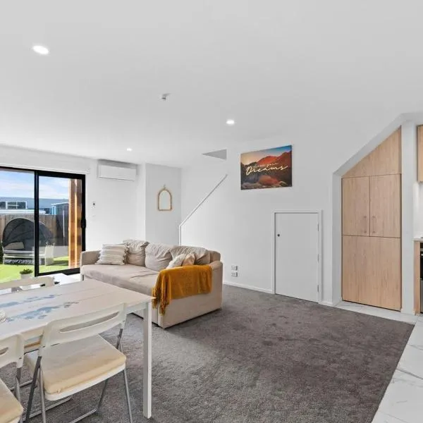 Townhouse Close to Everything, hotel in Christchurch