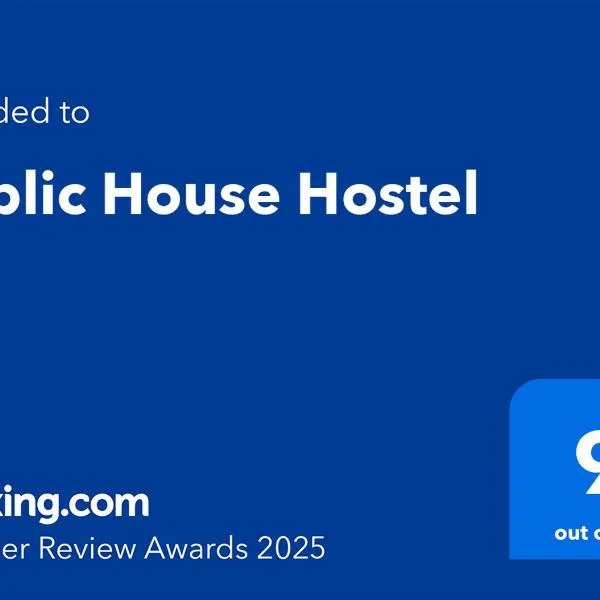 Public House Hostel, hotell sihtkohas Pusok