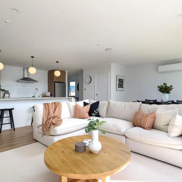 Berryfields Luxury Gem - New Home Richmond、ネルソンのホテル